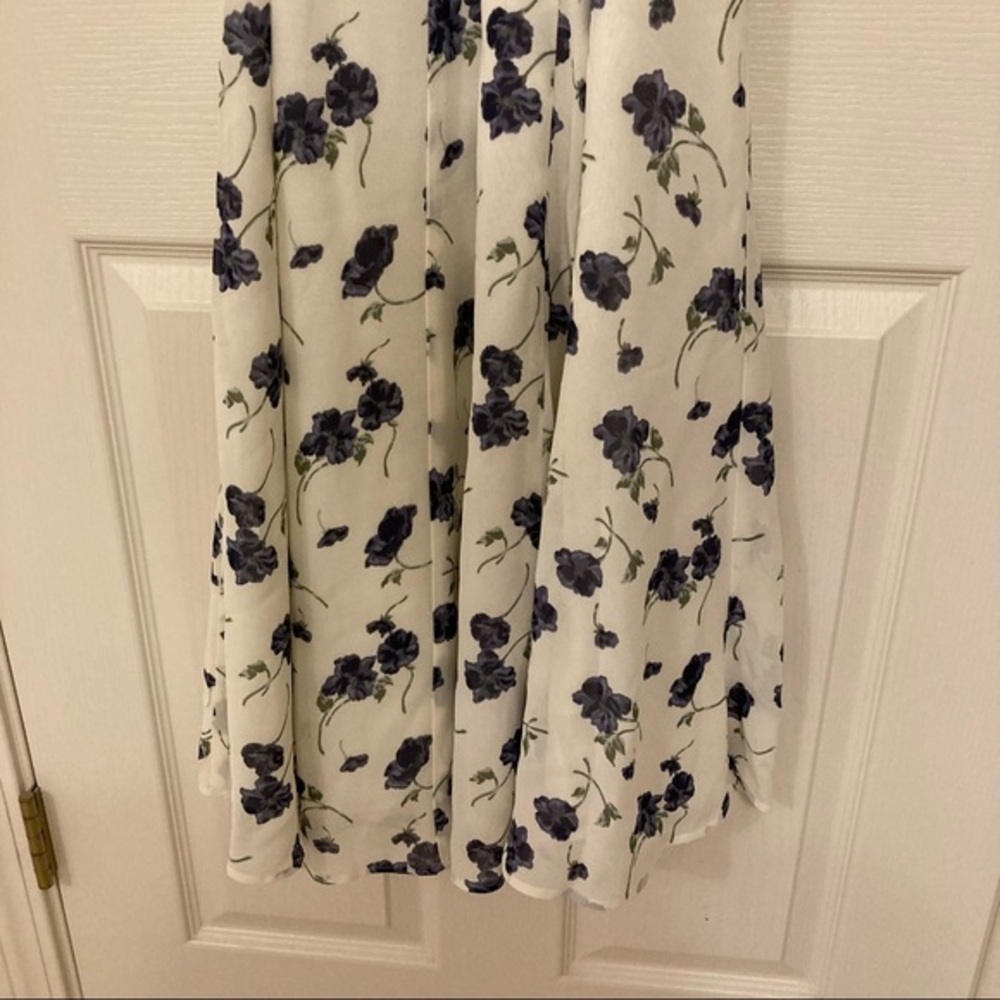REFORMATION Tanna Floral Wrap Dress with frilly ruffles in Blueberries Size S - Picture 12 of 14